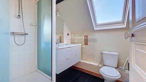 Vaste demeure bourgeoise place Jean XXIII