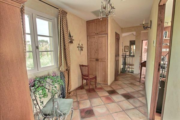 Aix-en-Provence (13090) Propriété 7 pièces avec superbe vue