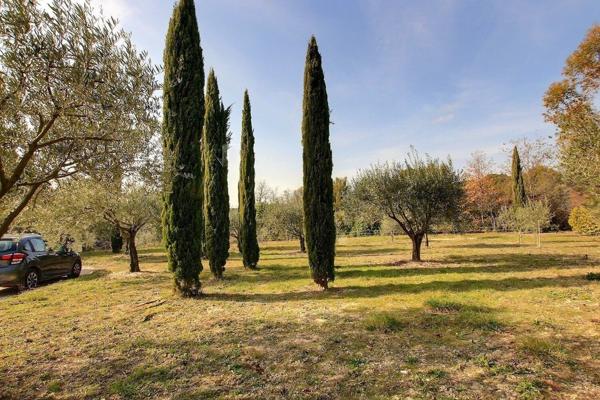 Aix-en-Provence (13090) Propriété 7 pièces avec superbe vue