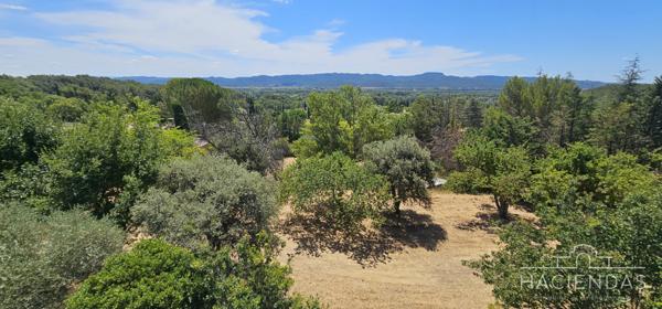 Lauris (84360) Toute l'authenticité de la Provence dans le Luberon sud