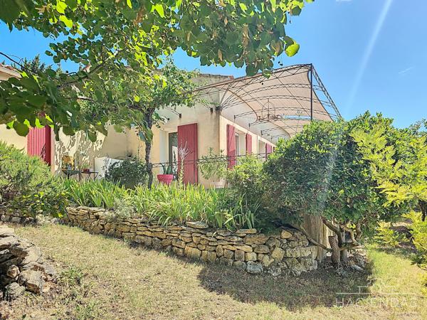 Lauris (84360) Toute l'authenticité de la Provence dans le Luberon sud