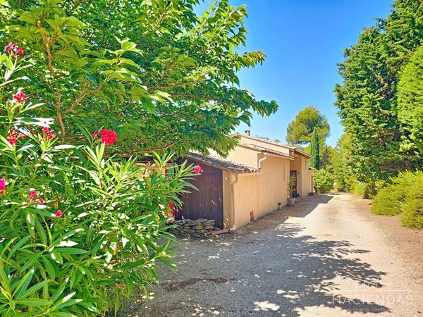 Lauris (84360) Toute l'authenticité de la Provence dans le Luberon sud