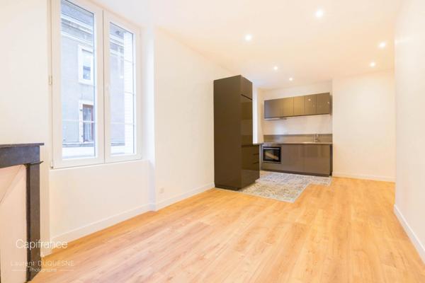 Dijon plein cœur de ville t2 rénové pde 53,50 dans très belle copropriété