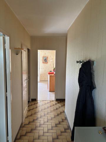 Ligné 5 chambres - Le charme du plain-pied, au coeur d'un écrin de verdure