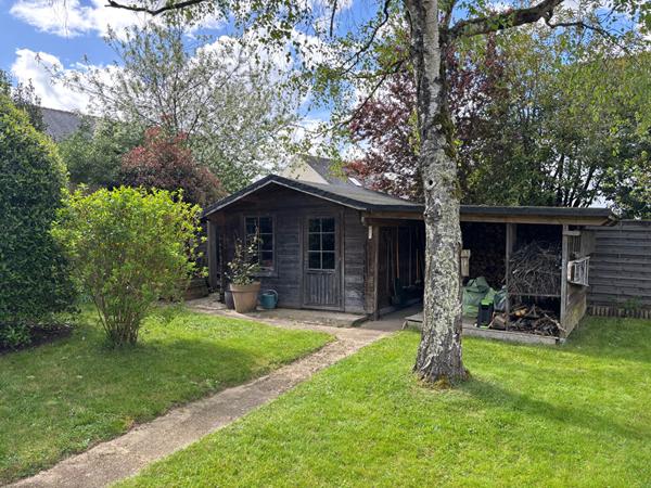 Ligné 5 chambres - Le charme du plain-pied, au coeur d'un écrin de verdure