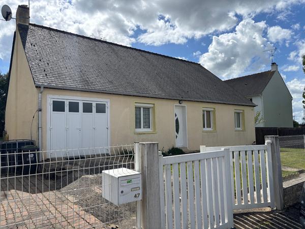 Ligné 5 chambres - Le charme du plain-pied, au coeur d'un écrin de verdure