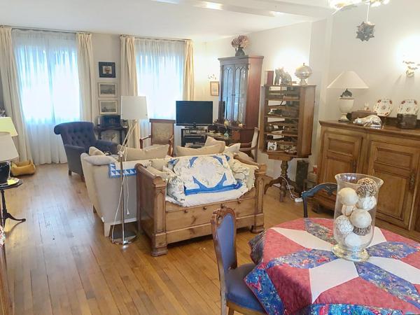 Belle maison de village avec maison d'amis