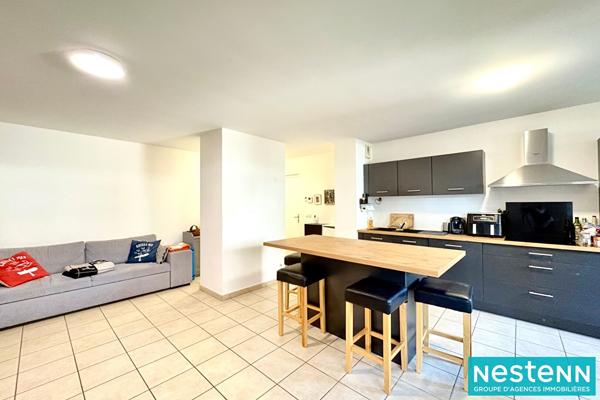Appartement Vaulx En Velin Village 3 pièce(s) 63.35 m2 avec terrasse et un garage fermé - proche transports
