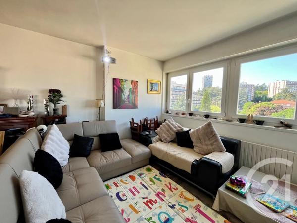 Appartement F5 à vendre  5 pièces - 105 m 2   ST ETIENNE  - 42