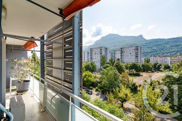 Appartement F3 à vendre  3 pièces - 68 m 2   FONTAINE  - 38