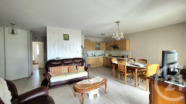 Appartement F3 à vendre  3 pièces - 68 m 2   FONTAINE  - 38