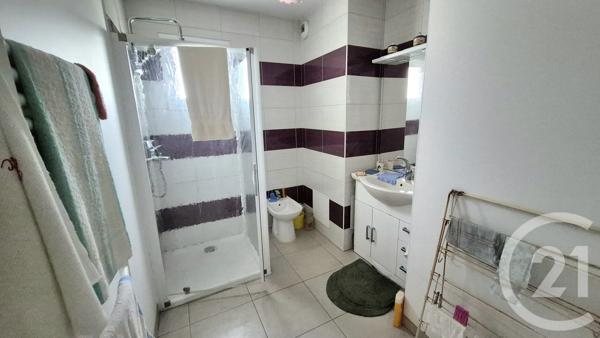 Appartement F3 à vendre  3 pièces - 68 m 2   FONTAINE  - 38