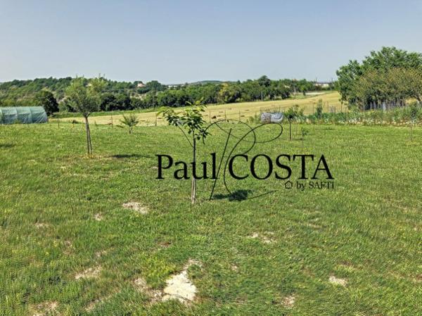 Maison de 125 m2 de plain pied avec piscine et pool house