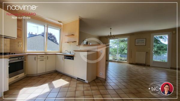 MAISON FAMILIALE de 131 m² 3 chambres, 1 bureau avec double-garage de 40 m² sur 1290 m²