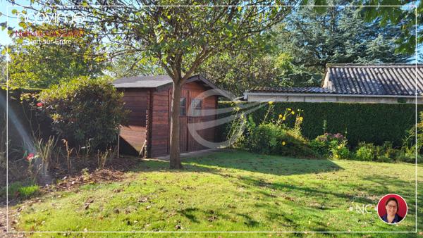 MAISON FAMILIALE de 131 m² 3 chambres, 1 bureau avec double-garage de 40 m² sur 1290 m²