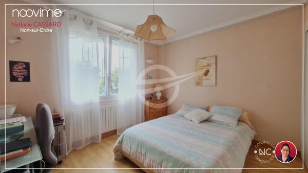 MAISON FAMILIALE de 131 m² 3 chambres, 1 bureau avec double-garage de 40 m² sur 1290 m²