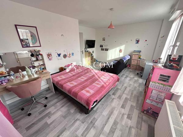 Maison 5 pièce(s) 3 chambre(s) 93 m²