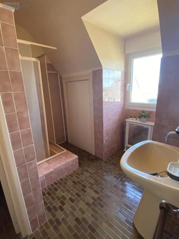 Maison à vendre à Loudéac dans les Côtes-d'Armor (22600), ref : 22110-2302
