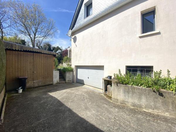 Maison à vendre à Loudéac dans les Côtes-d'Armor (22600), ref : 22110-2302