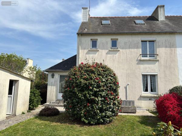 Maison de ville à vendre à Briec dans le Finistère (29510), ref : MAIS/1071   
Bourg