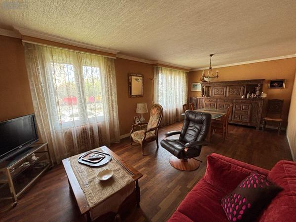 Maison de ville à vendre à Briec dans le Finistère (29510), ref : MAIS/1071   
Bourg
