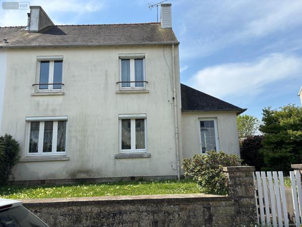 Maison de ville à vendre à Briec dans le Finistère (29510), ref : MAIS/1071   
Bourg