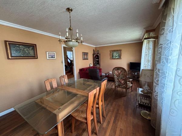 Maison de ville à vendre à Briec dans le Finistère (29510), ref : MAIS/1071   
Bourg