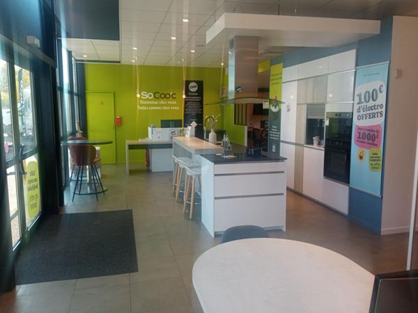 CHALLANS, Local commercial de 181 m²