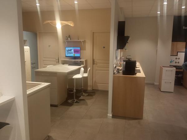 CHALLANS, Local commercial de 181 m²