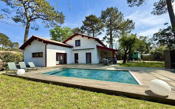 Maison à vendre    8 pièces •  Lanton