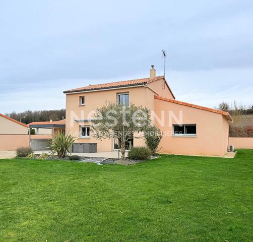 A vendre - Maison familiale récente - 4 chambres - Vie de plain pied - 115m² - D6002