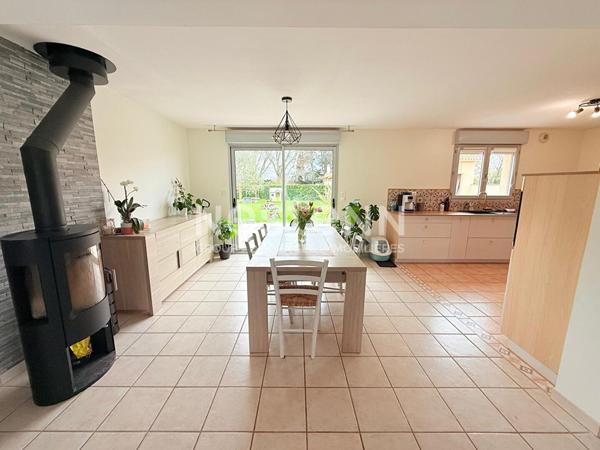 A vendre - Maison familiale récente - 4 chambres - Vie de plain pied - 115m² - D6002
