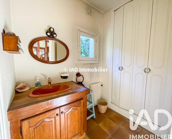 Maison à vendre 9 pièces 218 m² Sainte-Geneviève-des-Bois