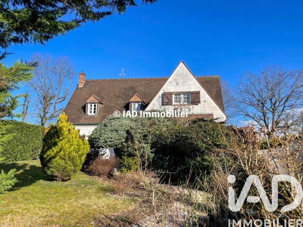 Maison à vendre 9 pièces 218 m² Sainte-Geneviève-des-Bois