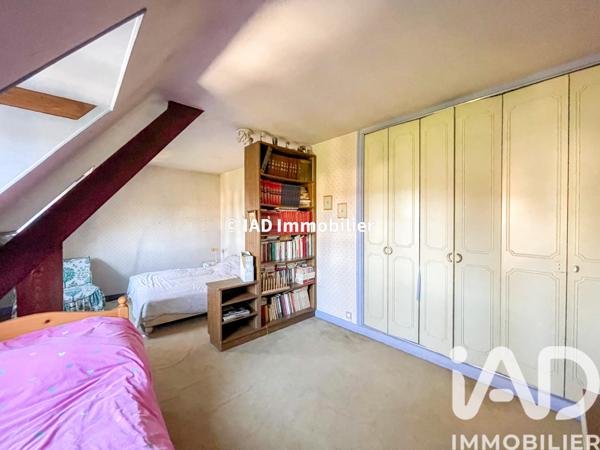 Maison à vendre 9 pièces 218 m² Sainte-Geneviève-des-Bois