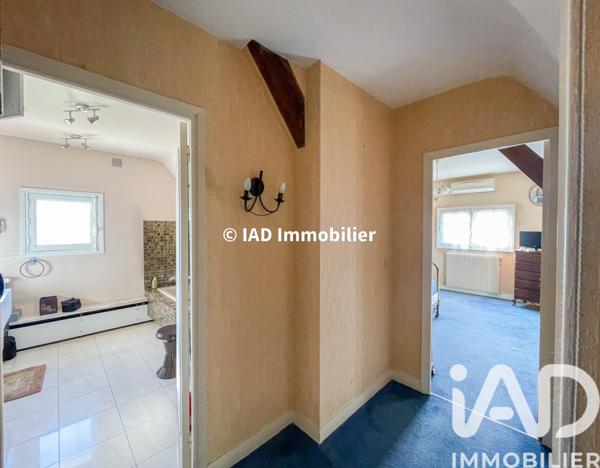 Maison à vendre 9 pièces 218 m² Sainte-Geneviève-des-Bois