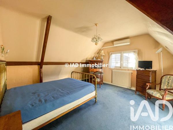 Maison à vendre 9 pièces 218 m² Sainte-Geneviève-des-Bois