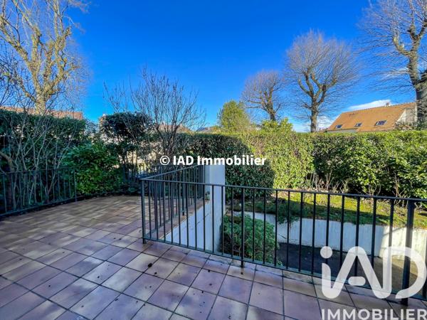 Maison à vendre 9 pièces 218 m² Sainte-Geneviève-des-Bois