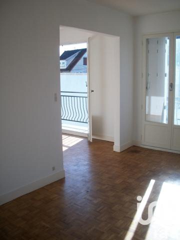 Pavillon 7 pièces de 120 m² à Chelles (77500)