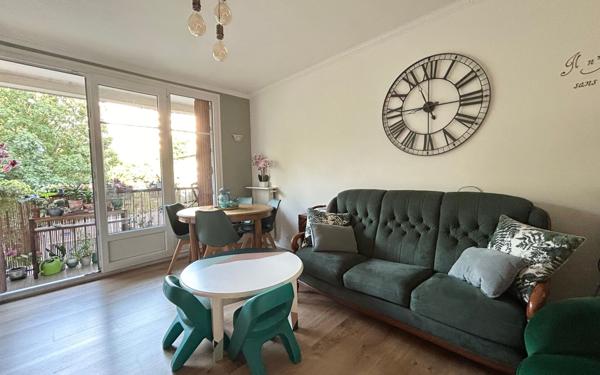 Appartement à vendre    4 pièces • 73,50 m2 Maisons-Alfort