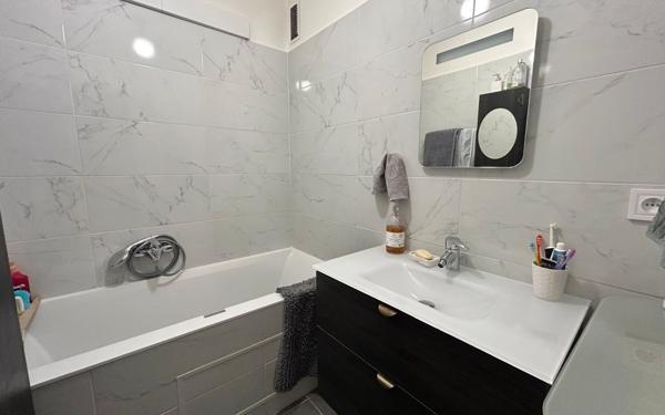 Appartement à vendre    4 pièces • 73,50 m2 Maisons-Alfort