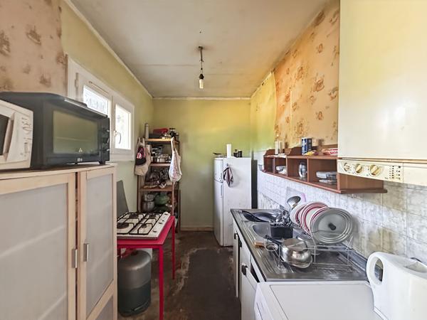 Maison de plain-pied avec fort potentiel d'agrandissement sur une parcelle de plus de 1360m².