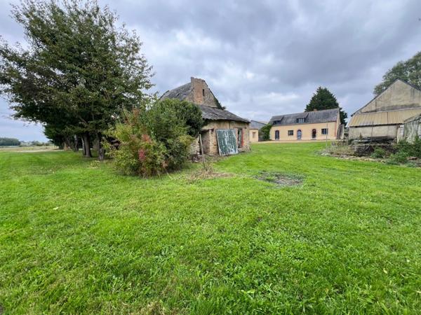 Maison à vendre 5 pièces (49) avec de nombreuses dépendances habitables