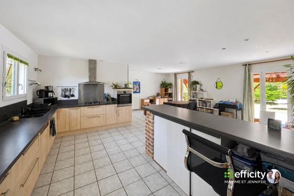 Maison
         4 pièces
        - 140 m² Exclusivité 329 900 € *