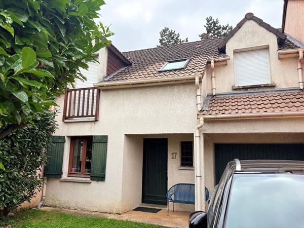 Maison 4 pièces jardin au coeur centre ville à Ozoir-la-Ferrière. - OZOIR LA FERRIERE