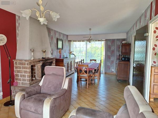 Pavillon à vendre à Ernée en Mayenne (53500), ref : 53077-7