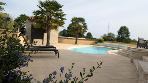 Maison familiale avec piscine