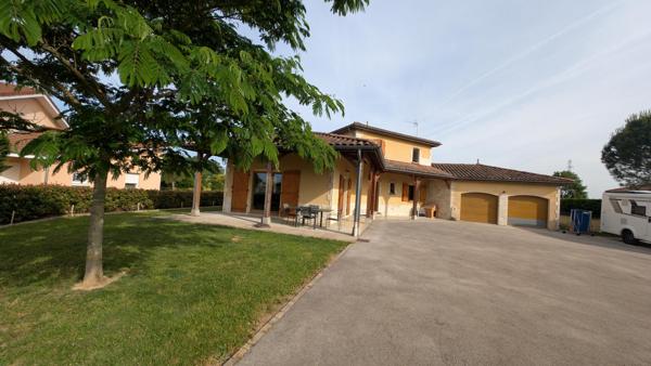 Maison familiale avec piscine