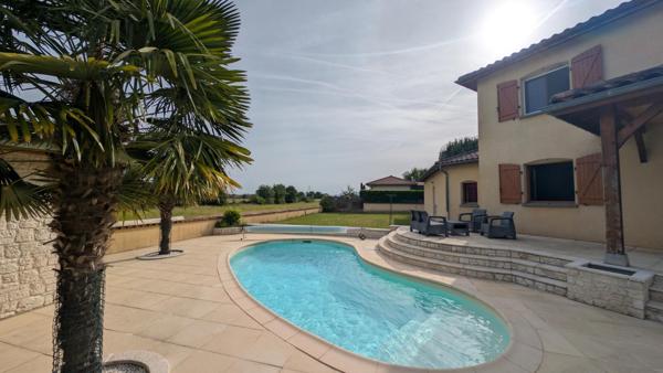 Maison familiale avec piscine