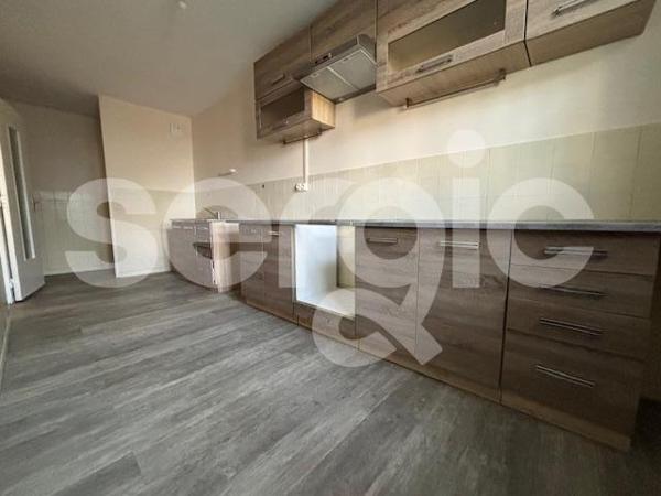 Location 3 Pieces 65 60200 Compiegne 43 0211 01 5062
